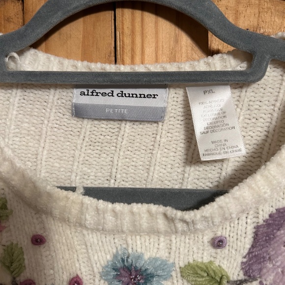 Alfred Dunner Embroidery Petite XL Sweater - Picture 4 of 6